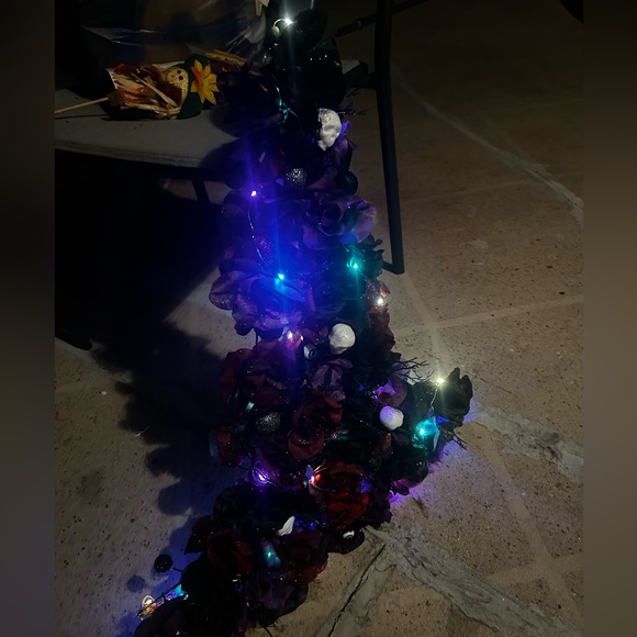 Witch hat Halloween wreath - Picture 4 of 6